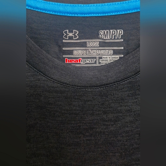 Men's Size Small Like New Short Sleeved Under Armour Loose Fit Heatgear Shirt. - Picture 6 of 10
